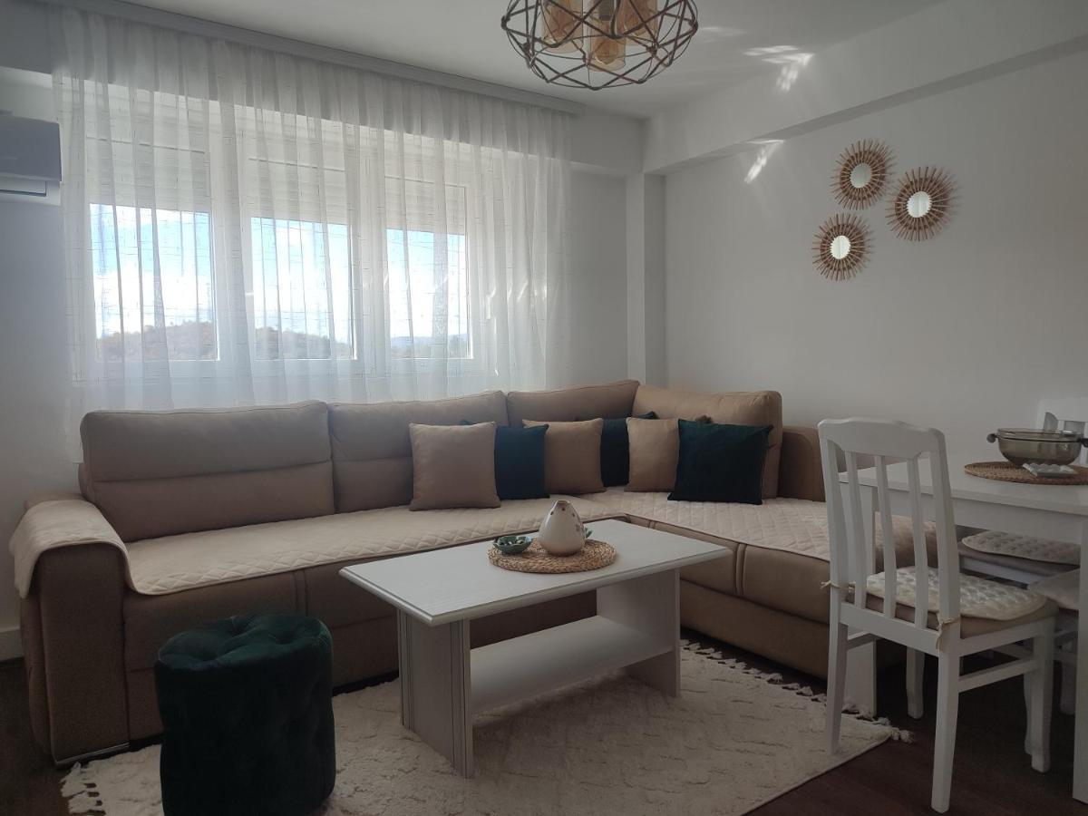 Apartman Dbb Nikšić Esterno foto